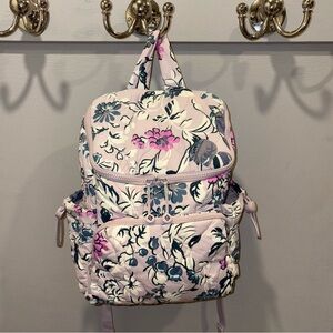 Vera Bradley Fresh-cut Floral Essential Featherweight Rusack